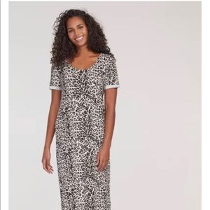 Animal Print T-shirt Dress - L